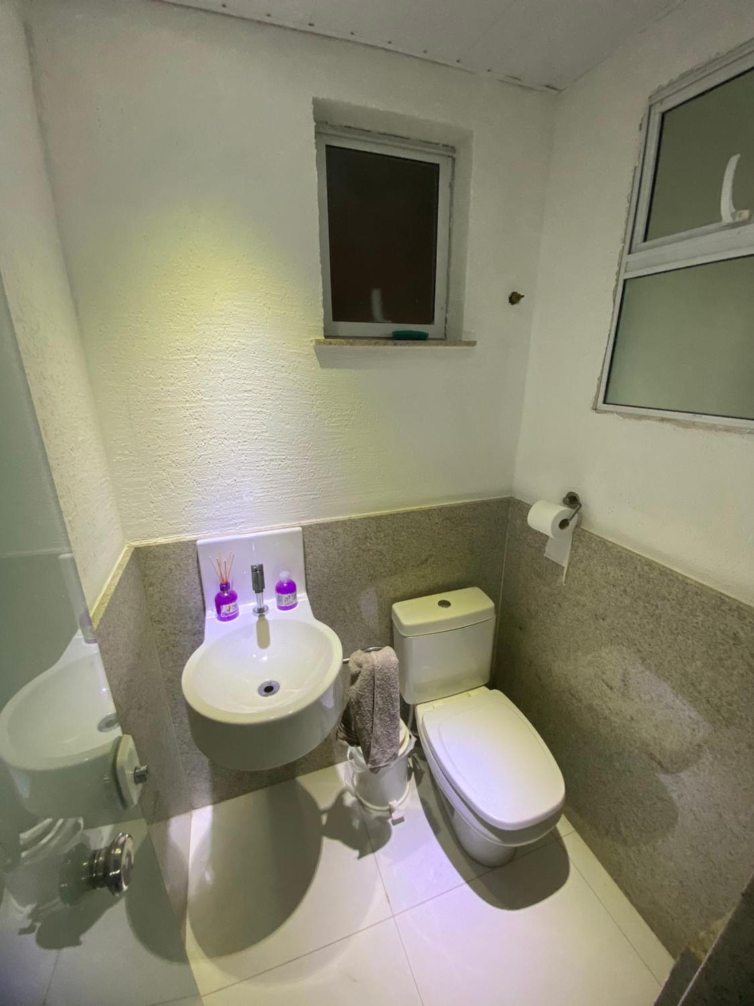 Apt 3Q Luxo Com Ar E Jacuzzi Na Beira Mar Guarapari Kültér fotó